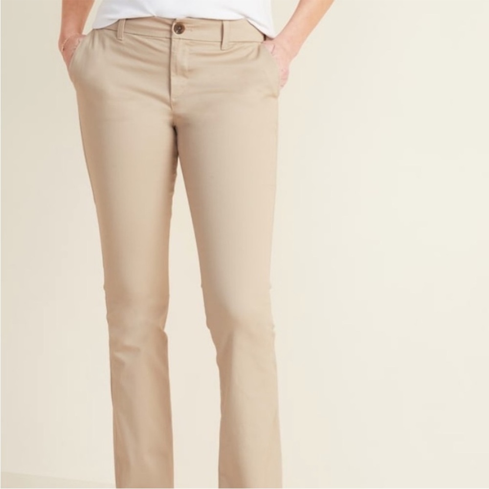 Old Navy The Sweetheart Women's Size 4 Boot-Cut Pants Regular in Khaki